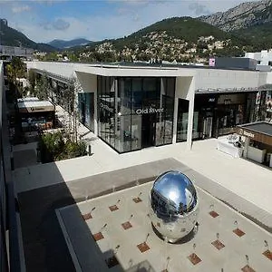 Holiday Inn Express Toulon - Est By Ihg Hotel
