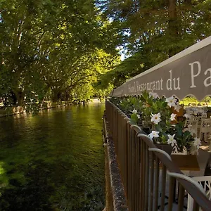 Restaurant Du Parc En Bord De Riviere Hotel