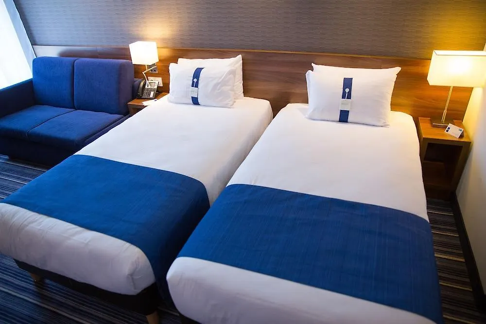 Holiday Inn Express Toulon - Est By Ihg Hotel