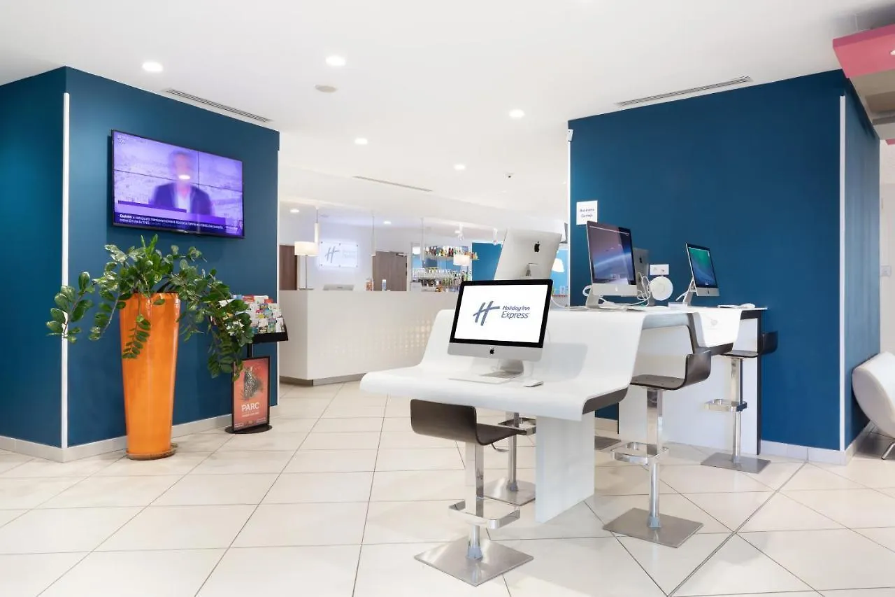 Holiday Inn Express Toulon - Est By Ihg