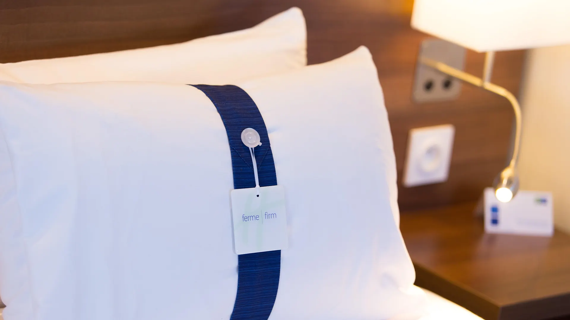 Holiday Inn Express Toulon - Est By Ihg Hotel