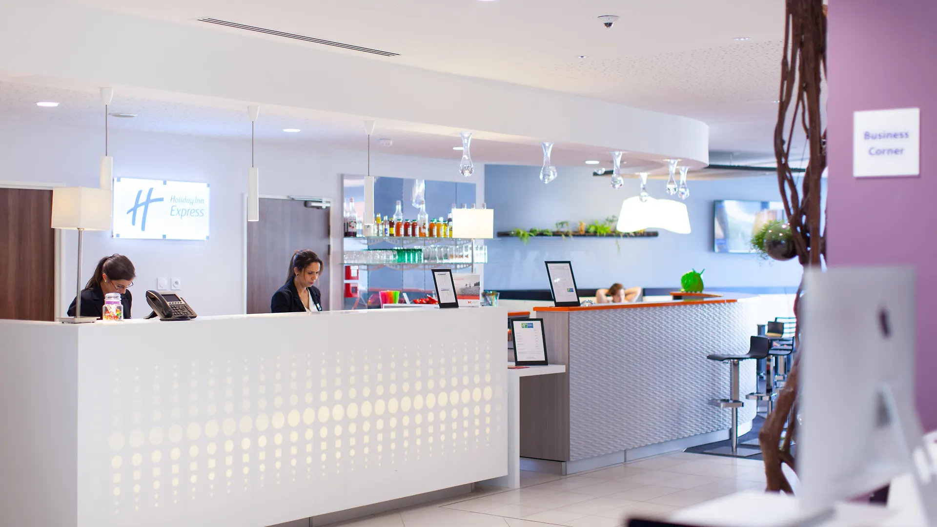 Holiday Inn Express Toulon - Est By Ihg 3*,