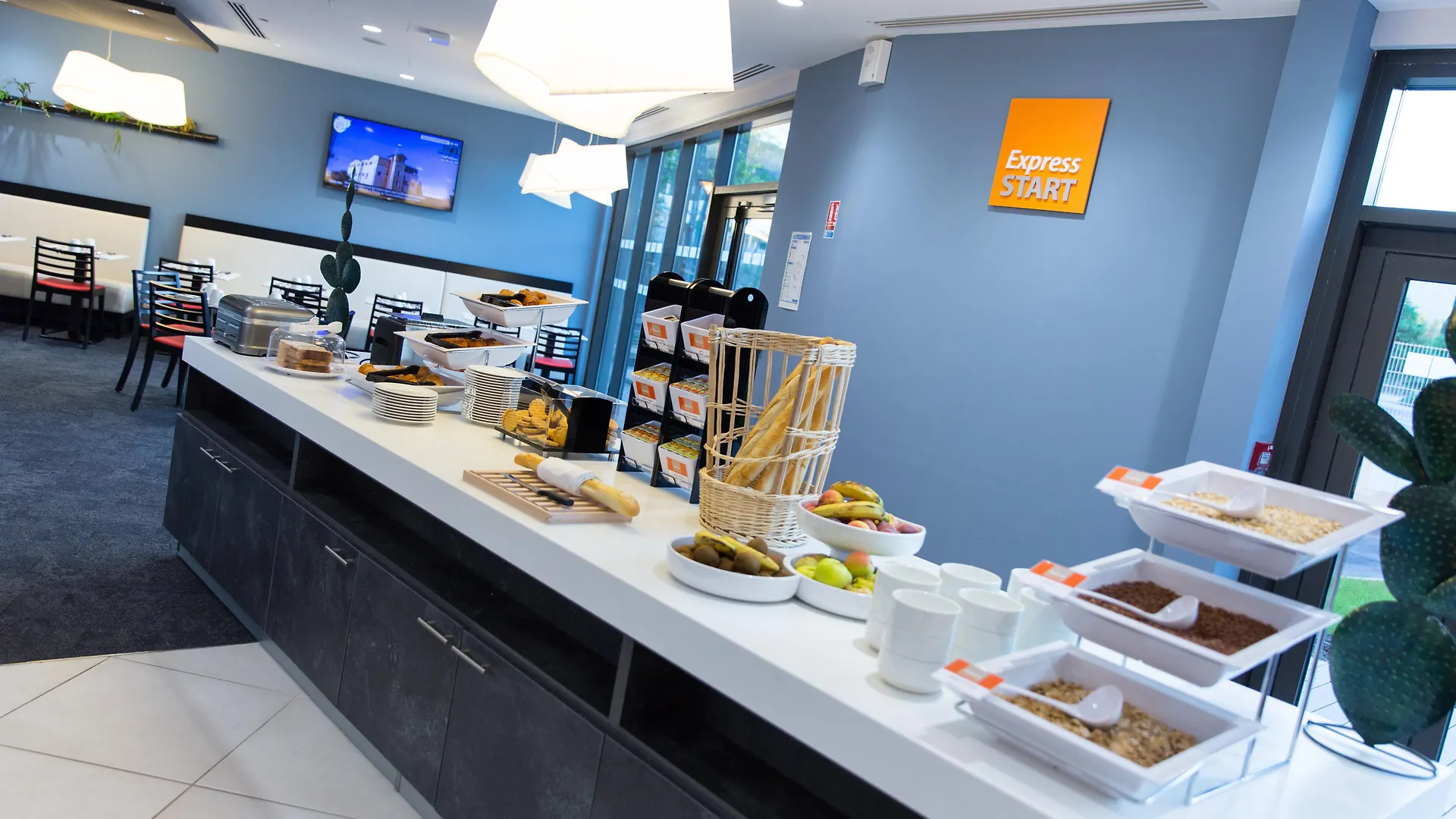 Holiday Inn Express Toulon - Est By Ihg