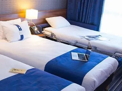 Holiday Inn Express Toulon - Est By Ihg Hotel